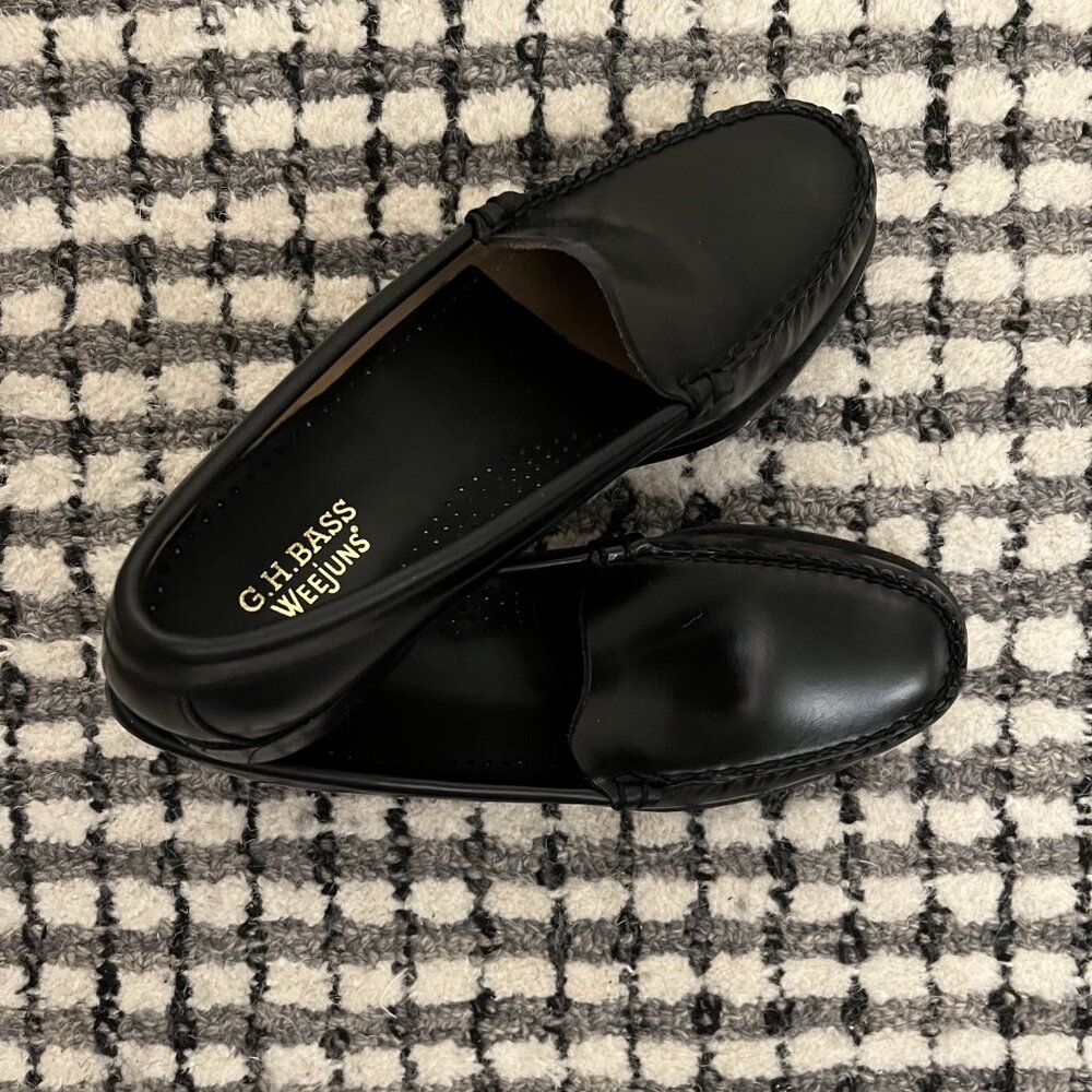 MENS LARSON VENETIAN WEEJUNS LOAFER SIZE 7.5 (BLACK)